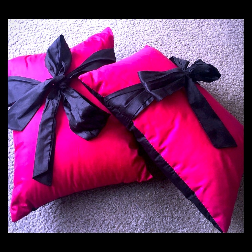 Decorative Throw Pillows